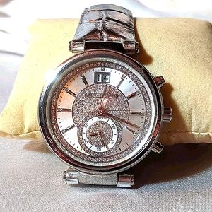 Michael Kors Silver Metallic watch